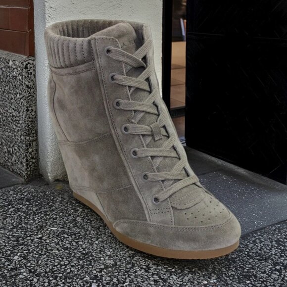 Veronica Beard Elissa Gray Suede Wedge Lace-Up Sneaker, Size 9 - Picture 1 of 9